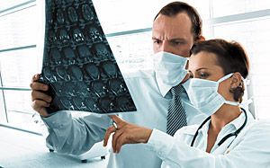 doctors with xray